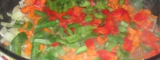 фрикадельки с овощами в кисло-сладком соусе. Шаг 3