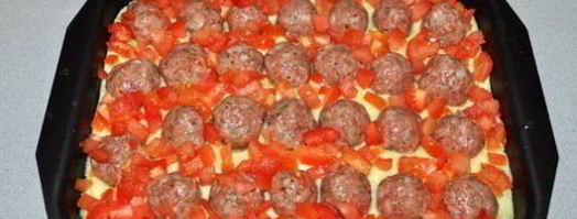 фрикадельки, запеченные с картофельным пюре. Шаг 5