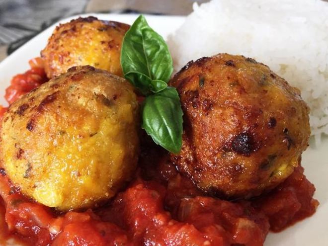 Рецепт куриных фрикаделек с моцареллой