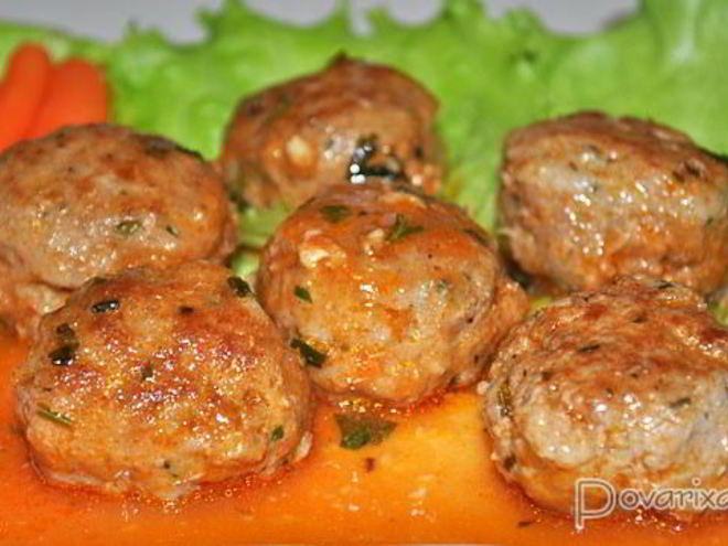 Рецепт пикантных фрикаделек в соусе