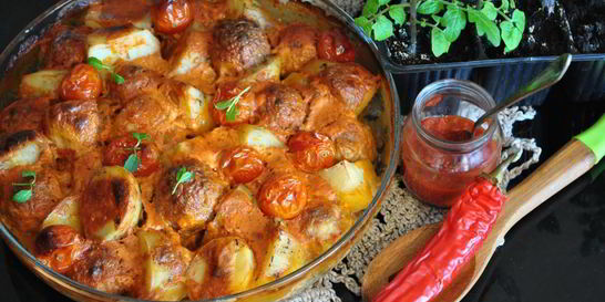 Запеченный картофель с фрикадельками