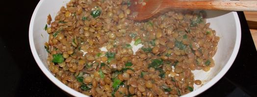 чечевица с зеленым луком. Шаг 7