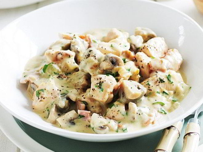 Рецепт картофеля с курицей под сливками