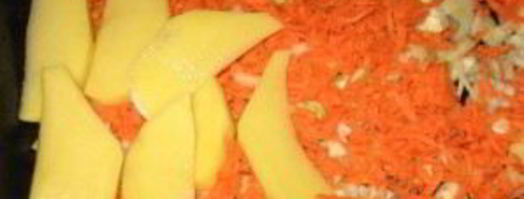 картофель со свининой и грибами. Шаг 4