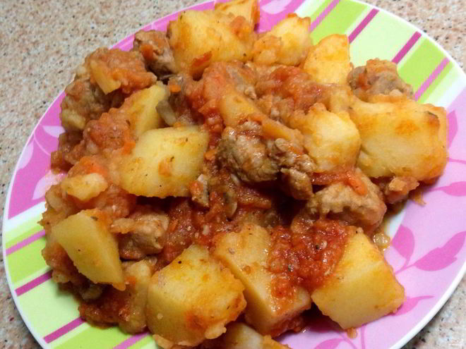 Рецепт картофеля со свининой в мультиварке