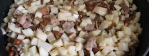 картошка с грибами опятами жареная. Шаг 6