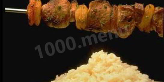 Рис с куриными шашлычками по-тайски