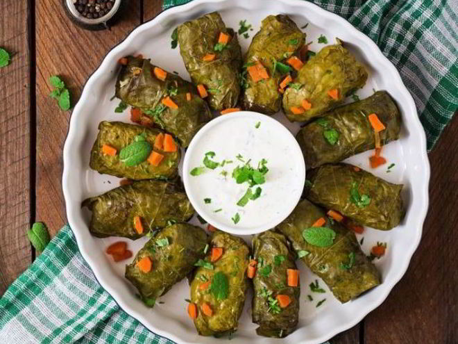 Рецепт долмы с мясом в виноградных листьях