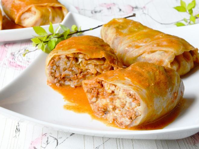Рецепт голубцов с фаршем и рисом в кастрюле
