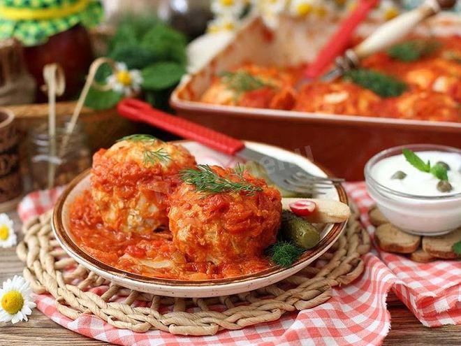 Рецепт ленивых голубцов в духовке с подливкой