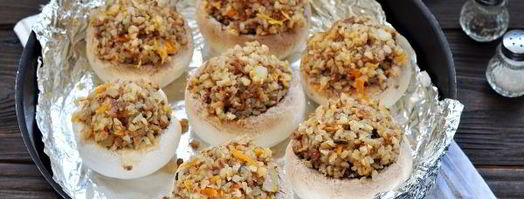 грибы, фаршированные гречкой. Шаг 9