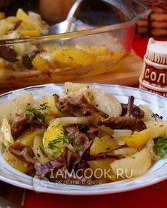 Лисички с картошкой в духовке