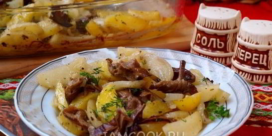 Лисички с картошкой в духовке