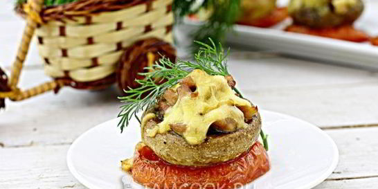 Шампиньоны фаршированные курицей и сыром