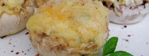 шампиньоны, фаршированные курицей. Шаг 7