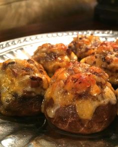 Шампиньоны с начинкой из бекона и сыра