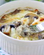 Шампиньоны в соусе Бешамель