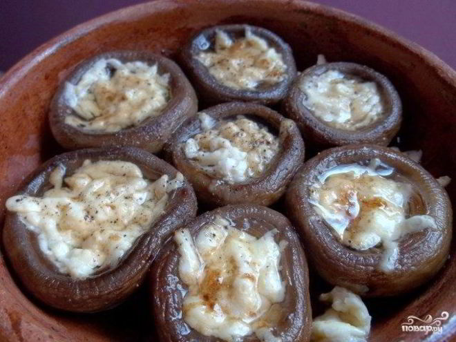 Рецепт шампиньонов, запеченных с сыром в духовке