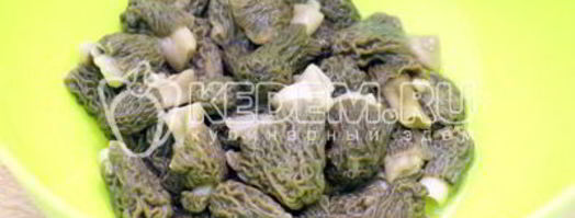 сморчки жареные с картофелем. Шаг 5