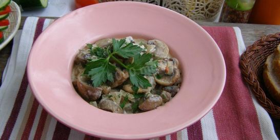 Тушеные грибы в мультиварке