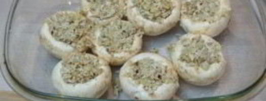 запеченные грибы с фаршем в духовке. Шаг 7