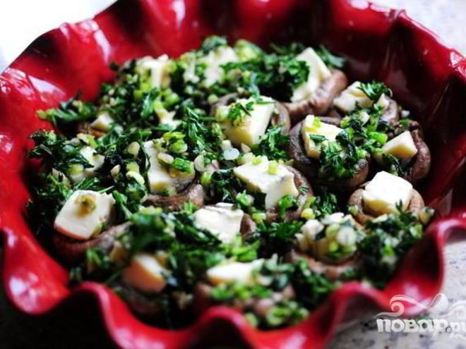 Рецепт запеченных грибов с сыром бри