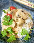 Быстрый куриный гуляш в арахисовом соусе