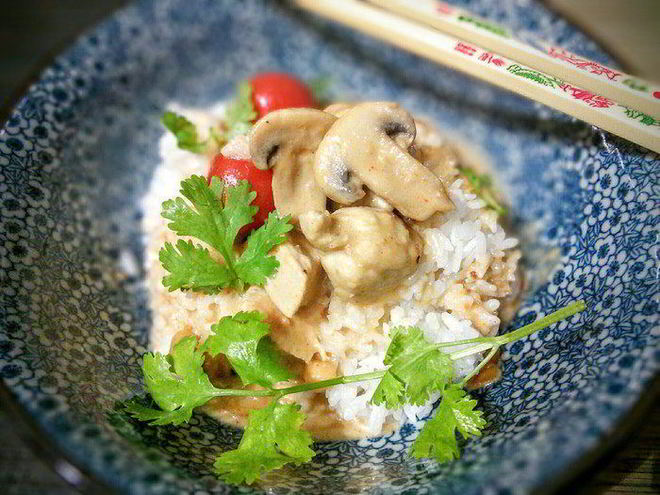 Рецепт быстрого куриного гуляша в арахисовом соусе