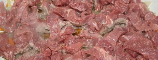 гуляш из говядины с кинзой. Шаг 3