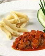 Гуляш из колбасы