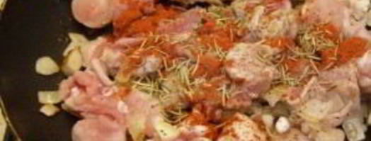 гуляш из кролика с подливкой. Шаг 6