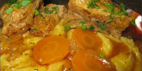 Гуляш из ребрышек