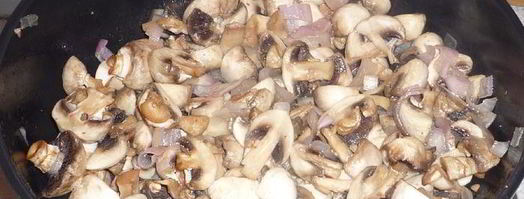 гуляш из свинины с шампиньонами. Шаг 6