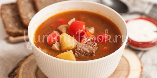 Гуляш в мультиварке