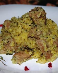 Томленый в сельдерее гуляш с булгуром