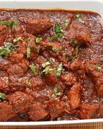 Венгерский гуляш из говядины с подливкой