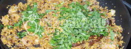 грибные котлеты с черемшой. Шаг 5