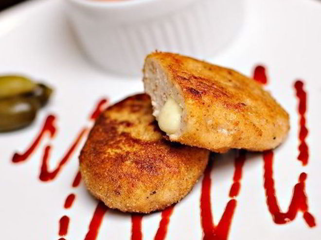 Рецепт куриных котлет с сыром