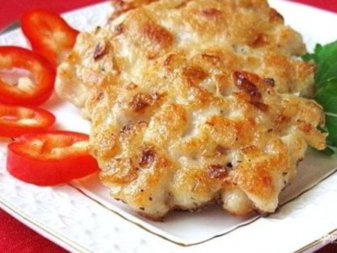 Рецепт рубленых куриных котлет с сыром
