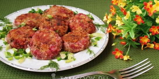 Рыбные котлеты из консервов