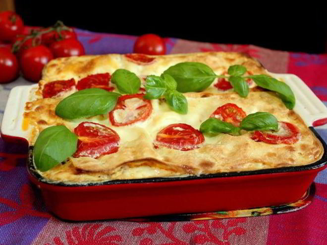 Рецепт лазаний с мясным соусом и томатами