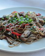 Летняя лапша соба stir-fry