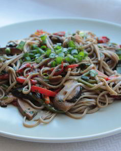 Летняя лапша соба stir-fry