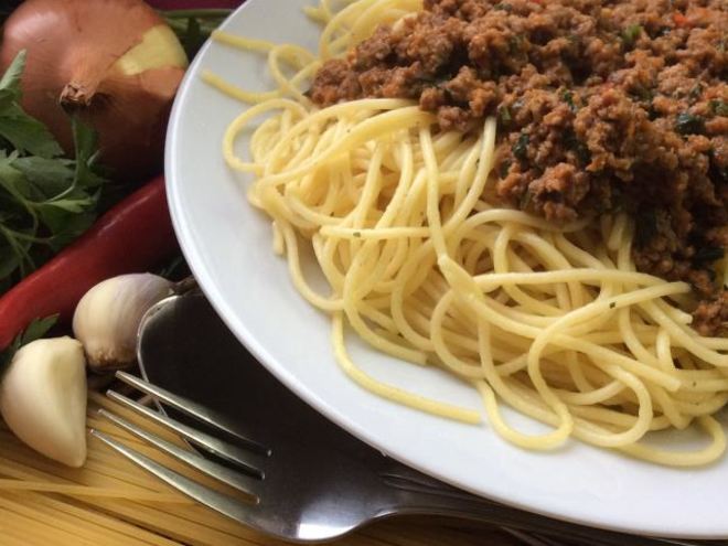 Рецепт любимых спагетти болоньезе
