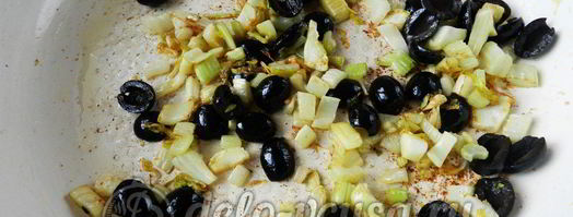 макароны с томатным соусом и маслинами. Шаг 6