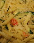 Макароны с цукини, пармезаном и розмарином