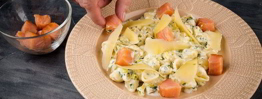 паста с копченой семгой и луком пореем. Шаг 7