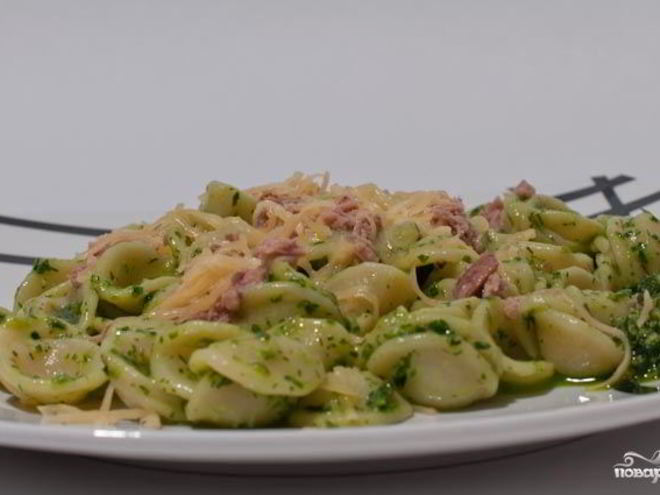 Рецепт пасты с песто и тунцом