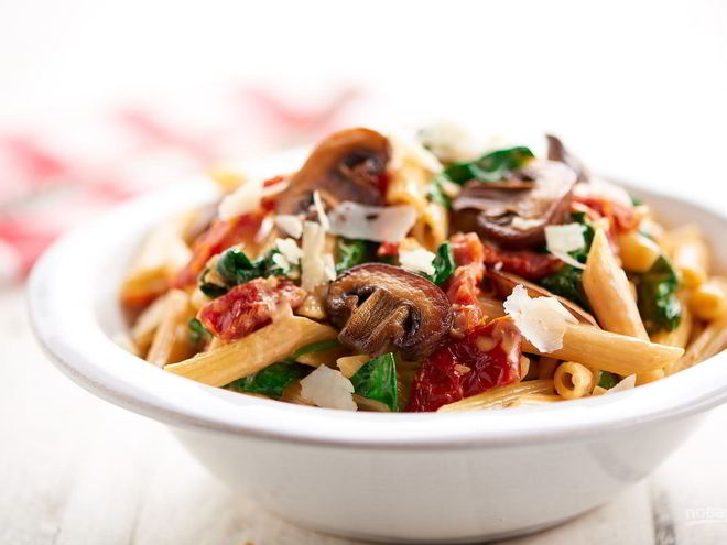 Рецепт пасты с шампиньонами и томатами