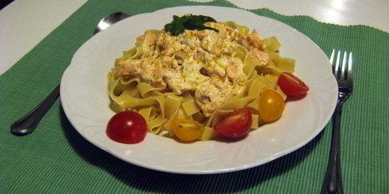 Спагетти с семгой